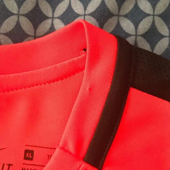 Nike Dri fit Soccer Training Shirt All Over Swoosh Nike Logo - Picture 4 of 9